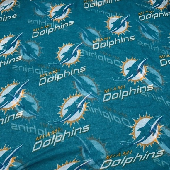 NFL Miami Dolphins Women's infinity Scarf lightweight football Dolphin Fan gear - Picture 3 of 3